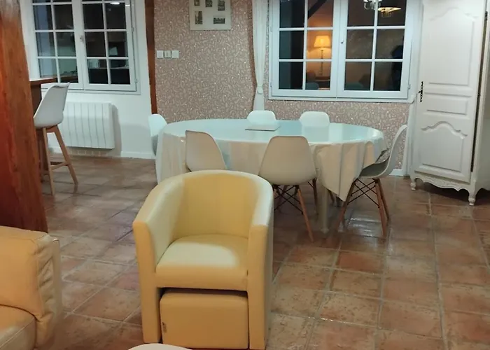 Pomme De Pin Feriehus *